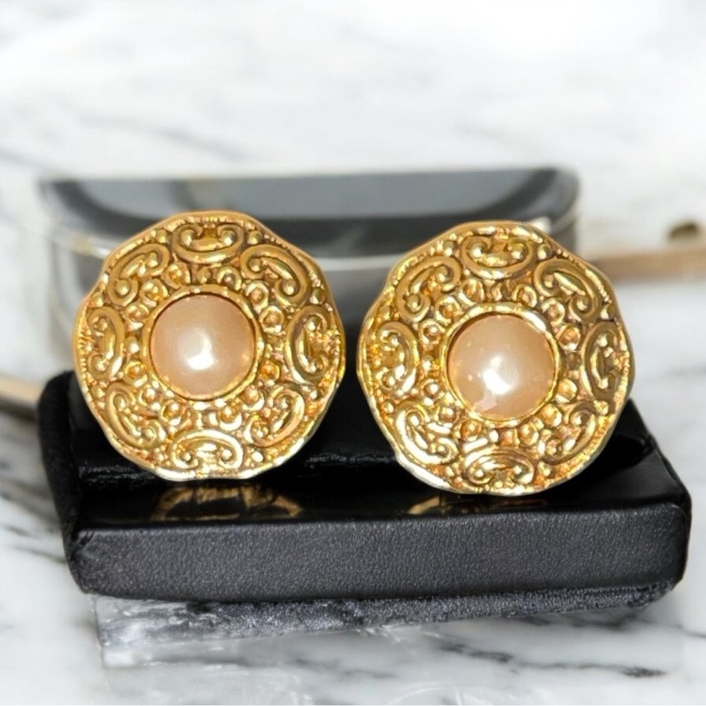 CHANEL Gold and Pearl Earrings